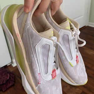 Puma First Mile Womens sneakers